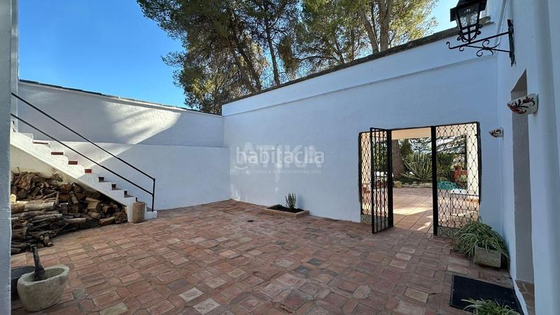 Foto 1038e562-9c23-44a3-8ecb-4b6b5b51fcbd. Chalet increíble finca rústica en suelo urbano en Ontinyent