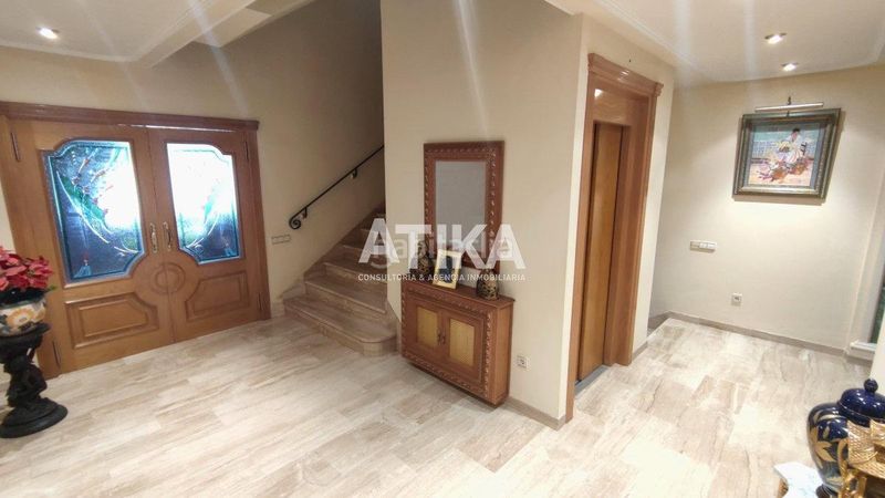 Foto 63517d15-1dd9-428a-8f13-878a8ee910e6. Casa adossada a Albaida