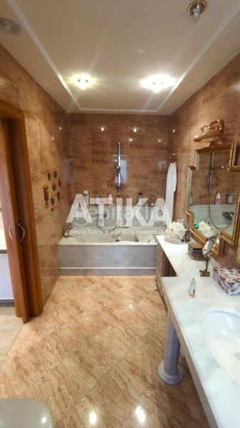 Foto a3b45fa5-fe6a-41c1-9457-6a321296d832. Casa adossada a Albaida