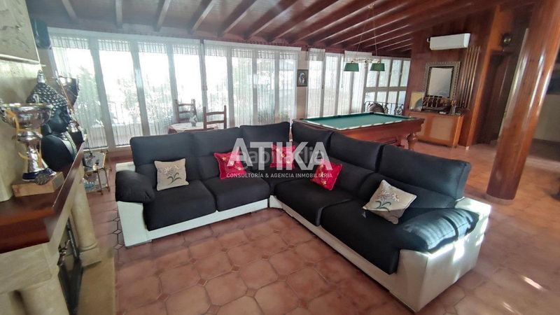 Foto ae02e7d9-a3b3-4d96-bb36-a31a09b72e67. Casa adossada a Albaida
