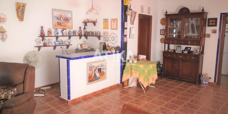 Foto 04c7c369-708f-44ed-8711-571208da2380. Chalet with heating in El Pilar Ontinyent