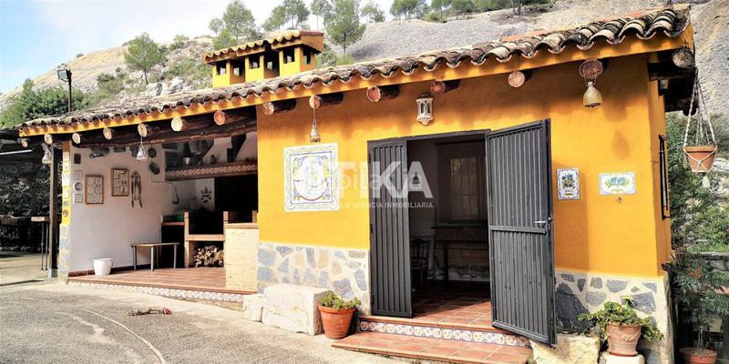 Foto 2868dc02-f646-4ad0-93f9-051852433270. Chalet with heating in El Pilar Ontinyent