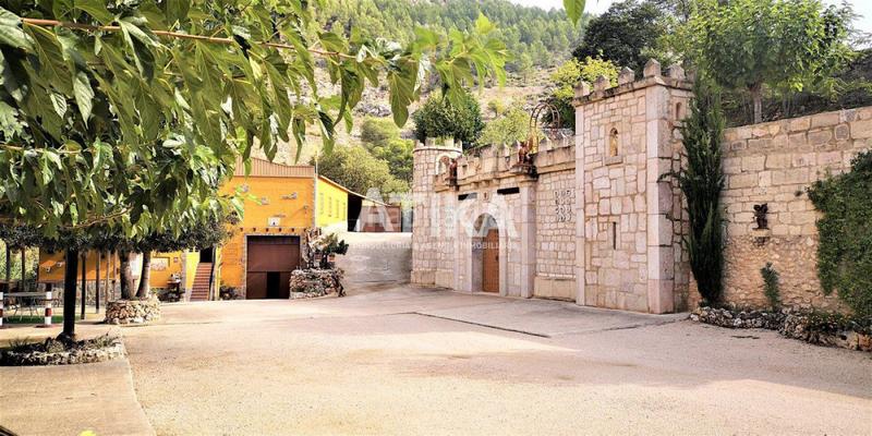 Foto dd9f11df-c9ca-4804-9b86-b40b016c1d0a. Chalet with heating in El Pilar Ontinyent