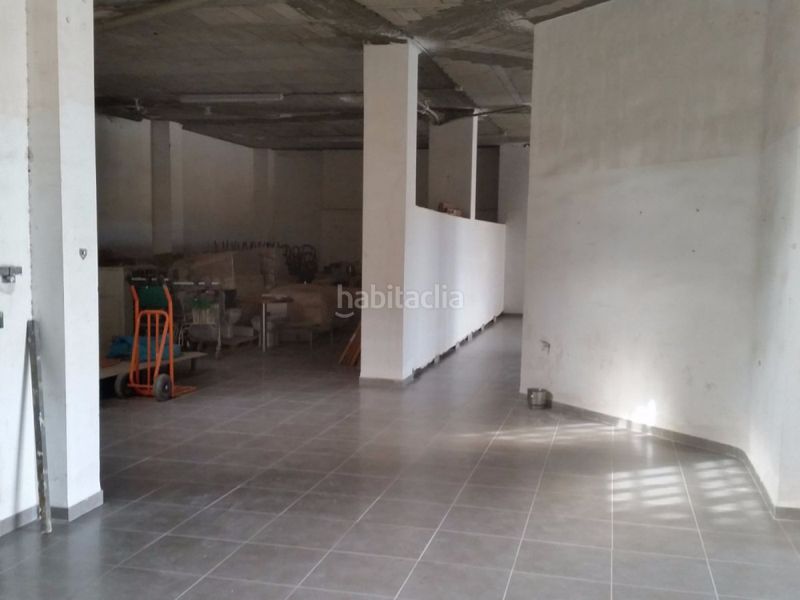 Foto e141f303-d561-4096-b5f6-6b1b6e64cd1f. Local comercial a Centro Ontinyent