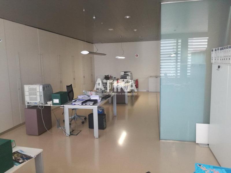 Foto 6378ca7d-2490-450a-b09c-8f0135aa1d19. Oficina espectaculares oficinas a la venta en Centro Ontinyent