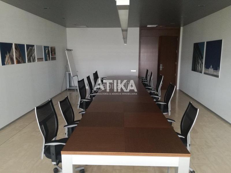 Foto a3e3eb7d-36b9-4b02-b3f0-a2f6a3aca0e8. Oficina espectaculares oficinas a la venta en Centro Ontinyent