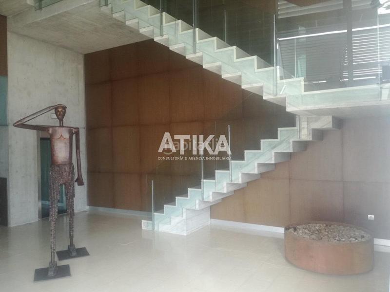 Foto a5cf8812-3cc0-40b3-b6b7-0c2329727c41. Oficina espectaculares oficinas a la venta en Centro Ontinyent