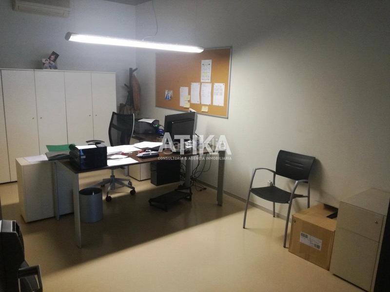 Foto ba4673d6-4ff3-4663-ac76-a67e8a5cf9e6. Oficina espectaculares oficinas a la venta en Centro Ontinyent