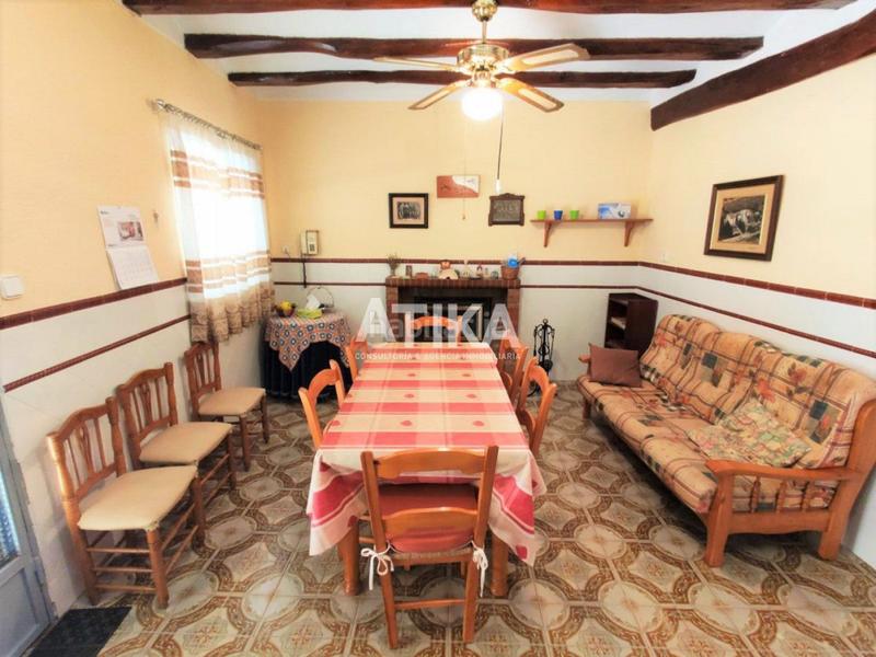 Foto 61feed32-7561-47c0-87e4-d78e9934e237. Chalet casa de campo muy cerca del casco urbano en Ontinyent