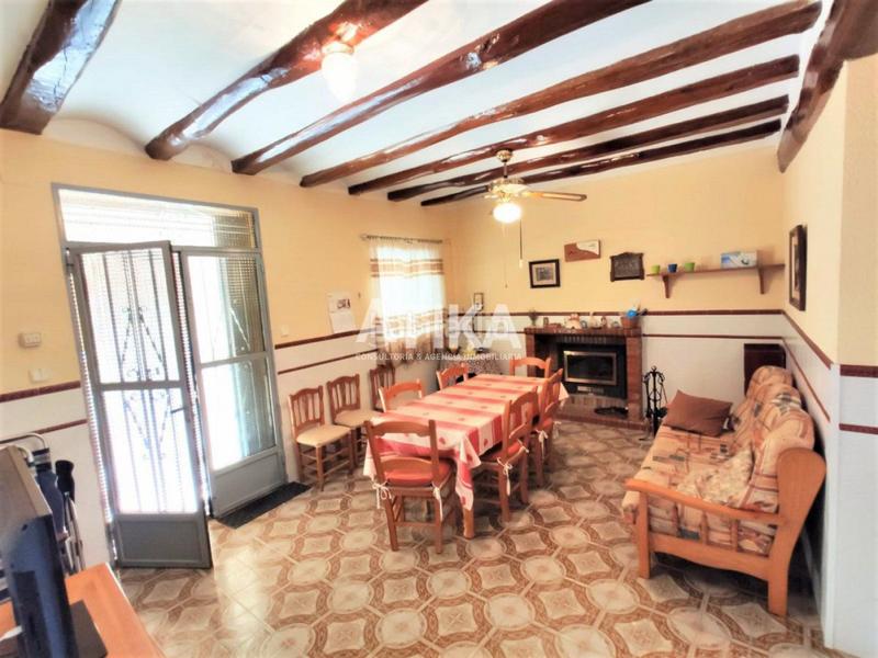 Foto c1ac1bf8-5a54-4a74-a908-20aa8186b597. Chalet casa de campo muy cerca del casco urbano en Ontinyent