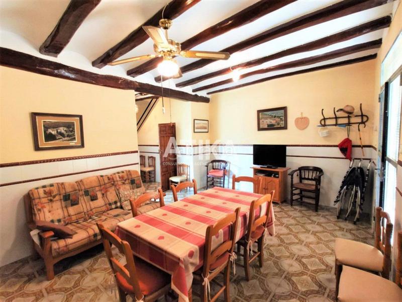 Foto f412c321-e5ea-454c-8789-806a8964d587. Chalet casa de campo muy cerca del casco urbano en Ontinyent