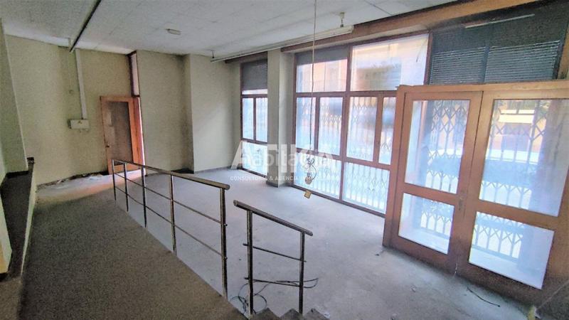 Foto a9538b8a-a78d-41d0-90ce-e109107e05e9. Lloguer local comercial a Centro Ontinyent