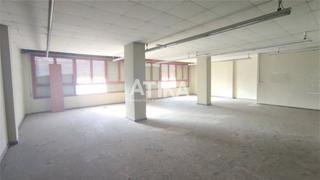 Lloguer Local Comercial a Centro. Local en alquiler situado en zona comercia, ontinyent