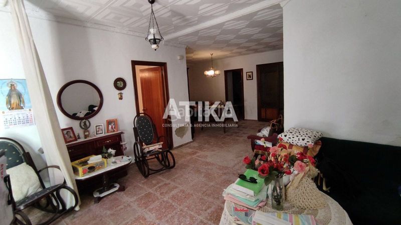 Foto 3d1b5683-e386-4dbe-a9bf-412f82e34477. Casa amb calefacció a Albaida