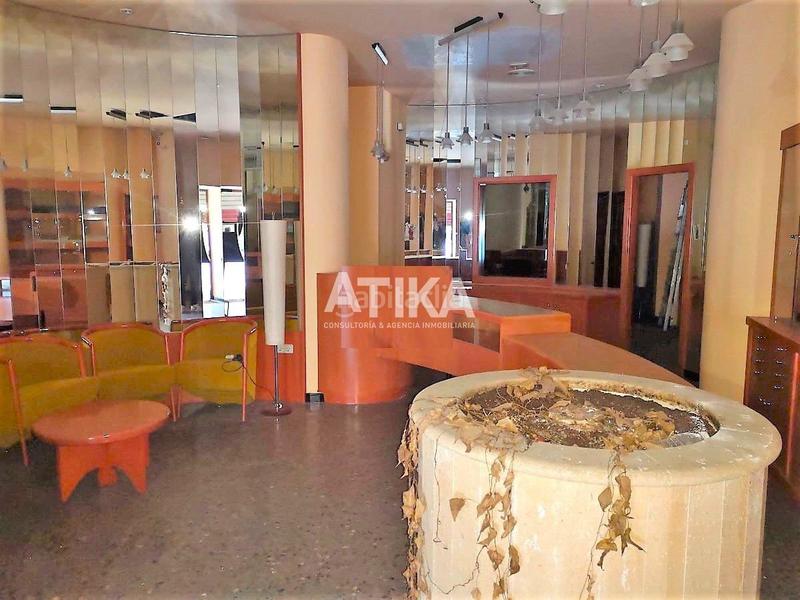 Foto ba102a59-9668-4f22-848b-a70162b4637a. Alquiler local comercial local alquiler muy próximo a zona de colegios en Ontinyent