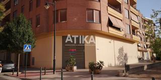 Location Local commercial à Sant Josep-Zona Hospital. Local en alquiler zona benarrai, ontinyent