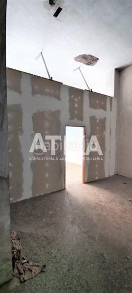 Foto 1f296d8b-2b8b-455c-8a97-086a14f7ebb2. Rent business premise in Sant Josep-Zona Hospital Ontinyent