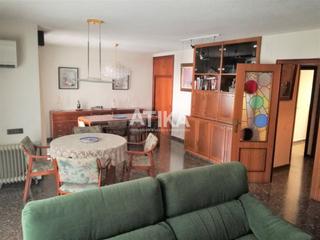 Pis a Sant Josep-Zona Hospital. Vivienda en venta muy céntrica y cercana a zonas verdes, ontinye