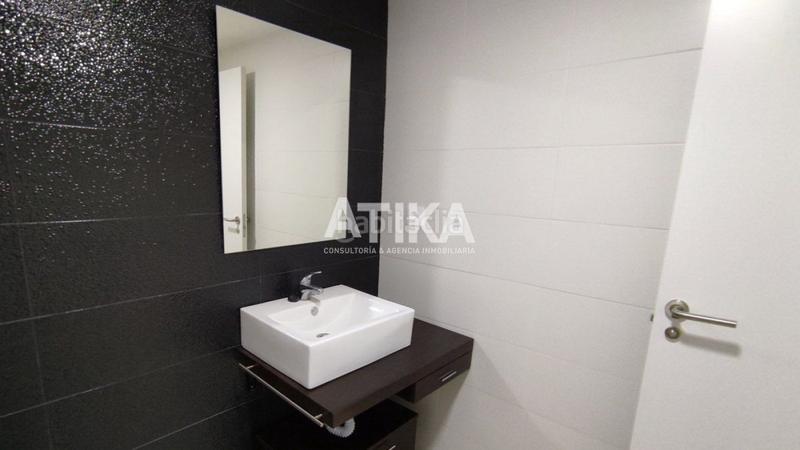 Foto 0155cc47-636e-4a57-9045-5241db6231d6. Oficina a Centro Ontinyent