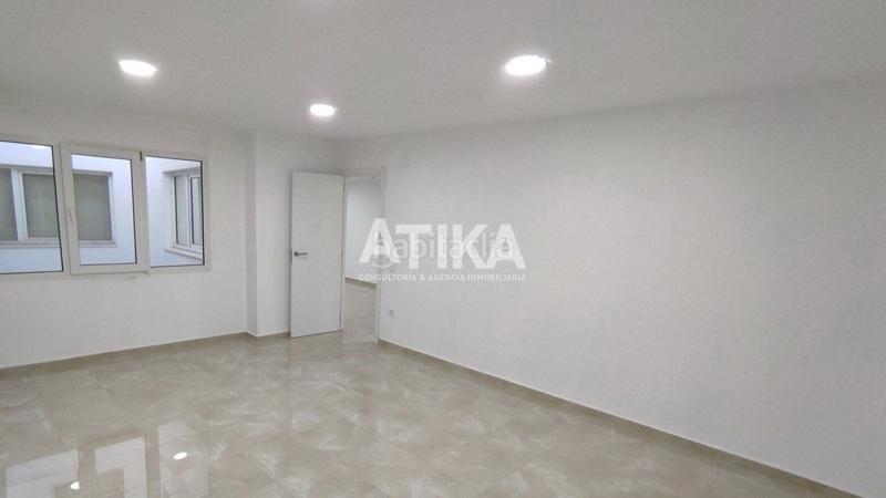 Foto 2a3c4107-fb7b-475f-96bc-29658cb80313. Oficina a Centro Ontinyent