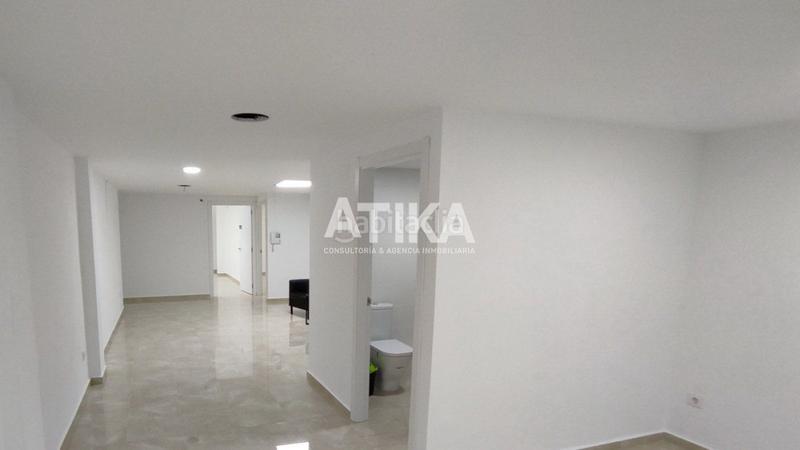 Foto 54b7ef18-21cd-48ce-bacd-1bb88bf4d38c. Oficina a Centro Ontinyent