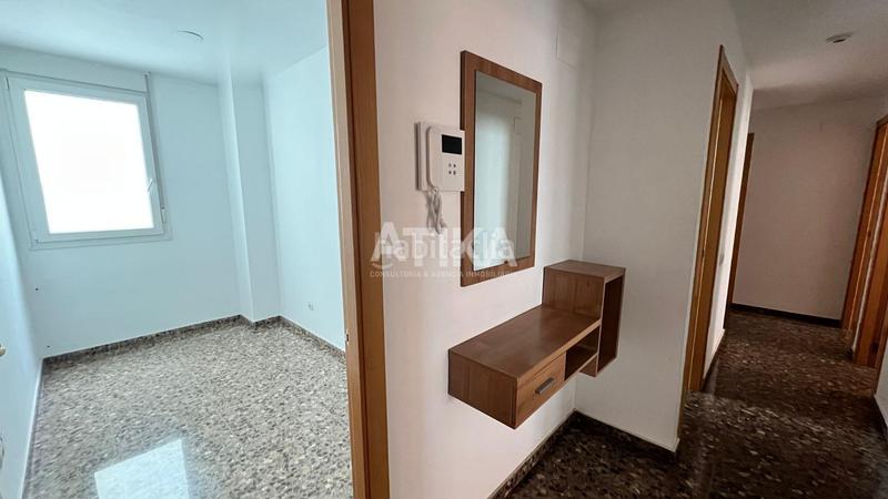Foto cb8907ab-b6e8-494a-b98f-7512e497b47a. Alquiler piso  amplio y luminoso en alquiler en Ontinyent