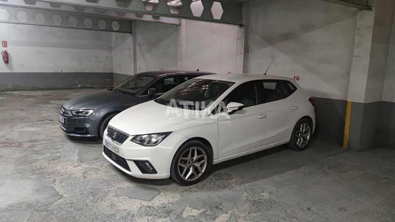 Foto fb92ce0b-b09a-4cc7-af9f-cbbf4dad4a05. Parking coche garaje en venta en zona céntrica en Ontinyent