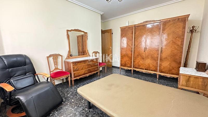 Foto 3d7329f3-2185-4c18-9e80-dc690e1decb7. Pis amb aparcament a Albaida