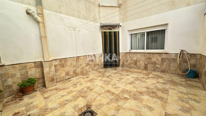 Foto 8d999d8a-93fe-41e7-becf-605e3aa3aee6. Pis amb aparcament a Albaida