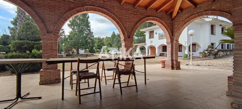 Foto 196bca16-4e3d-4cce-bfb6-0ac9a64455a6. Chalet fantástico chalet a la venta en Centro Ontinyent