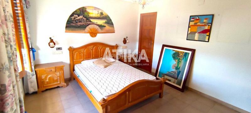 Foto 33efb686-736f-4dd2-80c0-3da10d6a3092. Chalet fantástico chalet a la venta en Centro Ontinyent