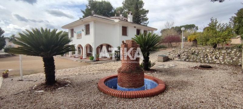 Foto 38553b3b-3a97-469c-9863-1bfa58f61257. Chalet fantástico chalet a la venta en Centro Ontinyent