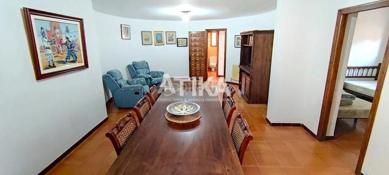 Foto 4517841c-f1ff-4b60-a519-2de027fc6b22. Chalet fantástico chalet a la venta en Centro Ontinyent