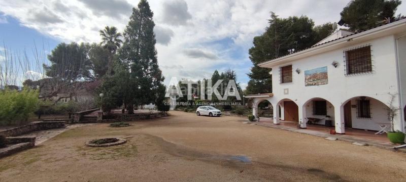 Foto 4634b59a-9472-42de-9bf4-6d62844a63e2. Chalet fantástico chalet a la venta en Centro Ontinyent