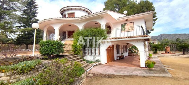 Foto 4fa9b782-3f48-4c93-a38c-ecb37deed7a5. Chalet fantástico chalet a la venta en Centro Ontinyent