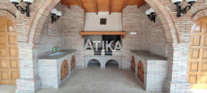 Foto b2cd1c9d-9576-4281-b23e-a36d75d9980d. Chalet fantástico chalet a la venta en Centro Ontinyent