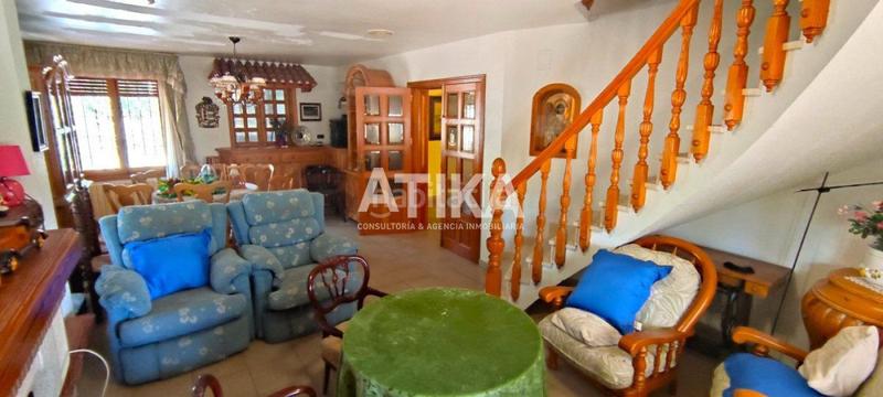 Foto bc99a769-14db-401f-82cd-08e04c3dcdad. Chalet fantástico chalet a la venta en Centro Ontinyent