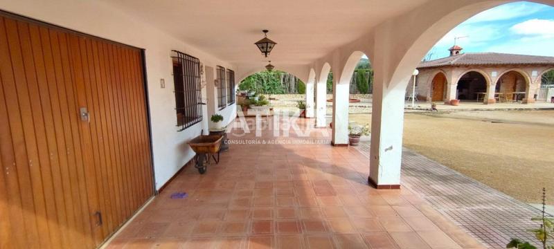 Foto ec28b8ac-5d1e-4e01-b4ec-1c5d69586ac5. Chalet fantástico chalet a la venta en Centro Ontinyent