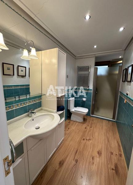 Foto 5d0d39ff-336d-4dbf-a402-1e3310308dac. Chalet con riscaldamento parcheggio piscina in Centro Ontinyent