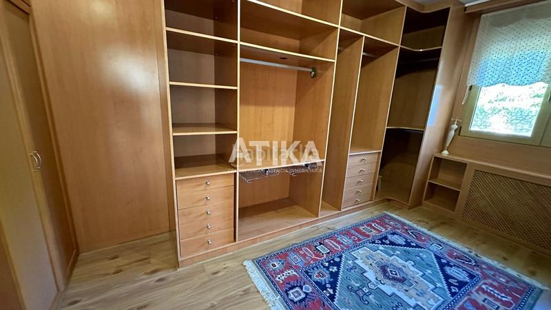 Foto 6ac9d2e6-49ca-4f11-a70d-e2d957a8631c. Chalet con riscaldamento parcheggio piscina in Centro Ontinyent