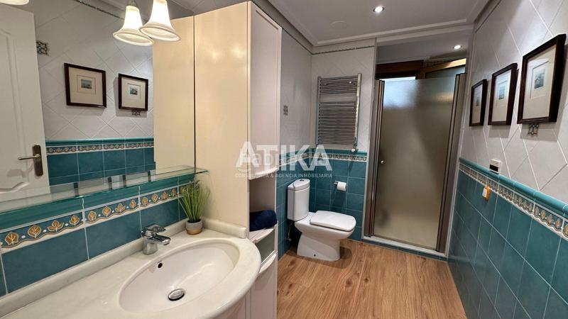 Foto 862dd0b3-86f6-43b0-b97d-cdc236295cff. Chalet con riscaldamento parcheggio piscina in Centro Ontinyent