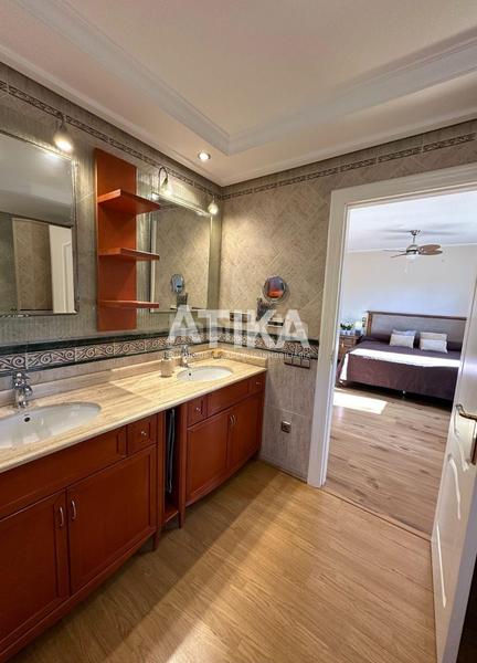 Foto 87c88b7d-a0ef-41a8-bc93-19e4b6194468. Chalet con riscaldamento parcheggio piscina in Centro Ontinyent