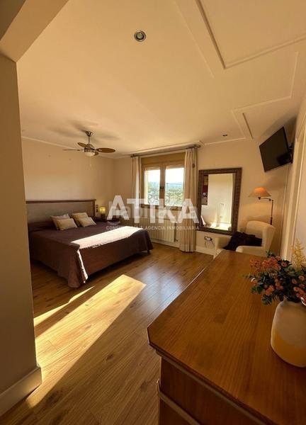 Foto 95505262-031a-4756-96c6-b508696aa631. Chalet con riscaldamento parcheggio piscina in Centro Ontinyent