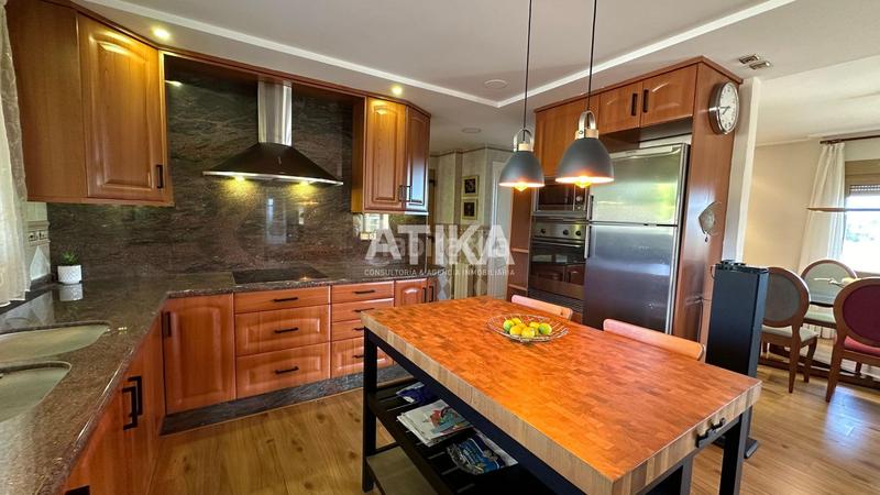 Foto 9856b4bb-124b-4dc2-8198-0918a3e24aaa. Chalet con riscaldamento parcheggio piscina in Centro Ontinyent