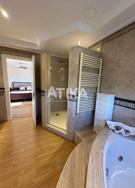 Foto 9cce61b6-6c63-446c-9918-8bb0a83ab5ab. Chalet con riscaldamento parcheggio piscina in Centro Ontinyent