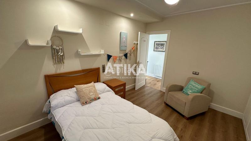 Foto a16e4095-cc1f-4161-840b-fbe4ef472fa2. Chalet con riscaldamento parcheggio piscina in Centro Ontinyent