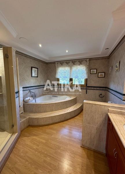 Foto b2b682b5-31e0-4c08-8f37-da86439ecda7. Chalet con riscaldamento parcheggio piscina in Centro Ontinyent