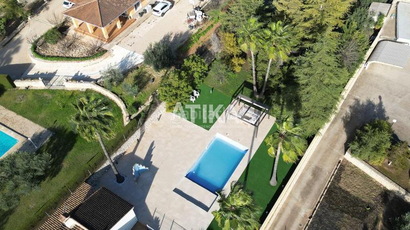 Foto cc4dce10-f27f-4e5a-ba5f-4b073ff96022. Chalet con riscaldamento parcheggio piscina in Centro Ontinyent