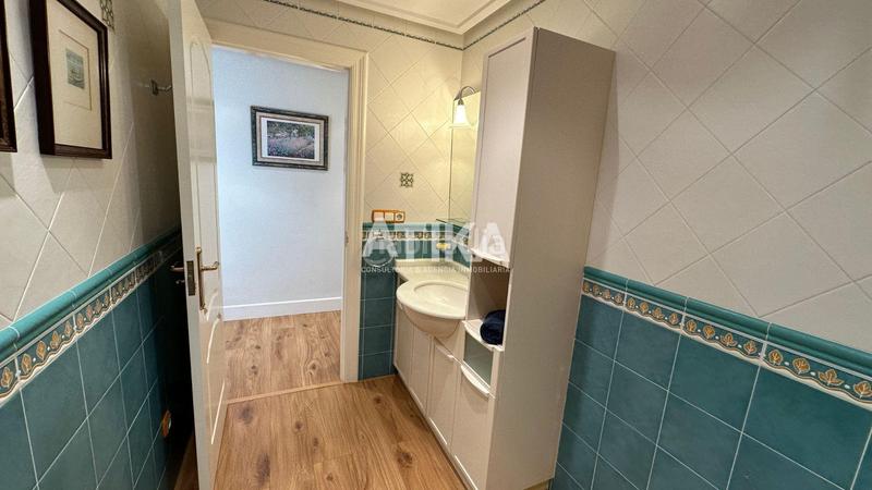 Foto dc989648-c573-4bf0-a021-192ad7916576. Chalet con riscaldamento parcheggio piscina in Centro Ontinyent