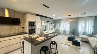 Piso en Centro. Piso en primera planta con terraza privada , en venta  en ontiny